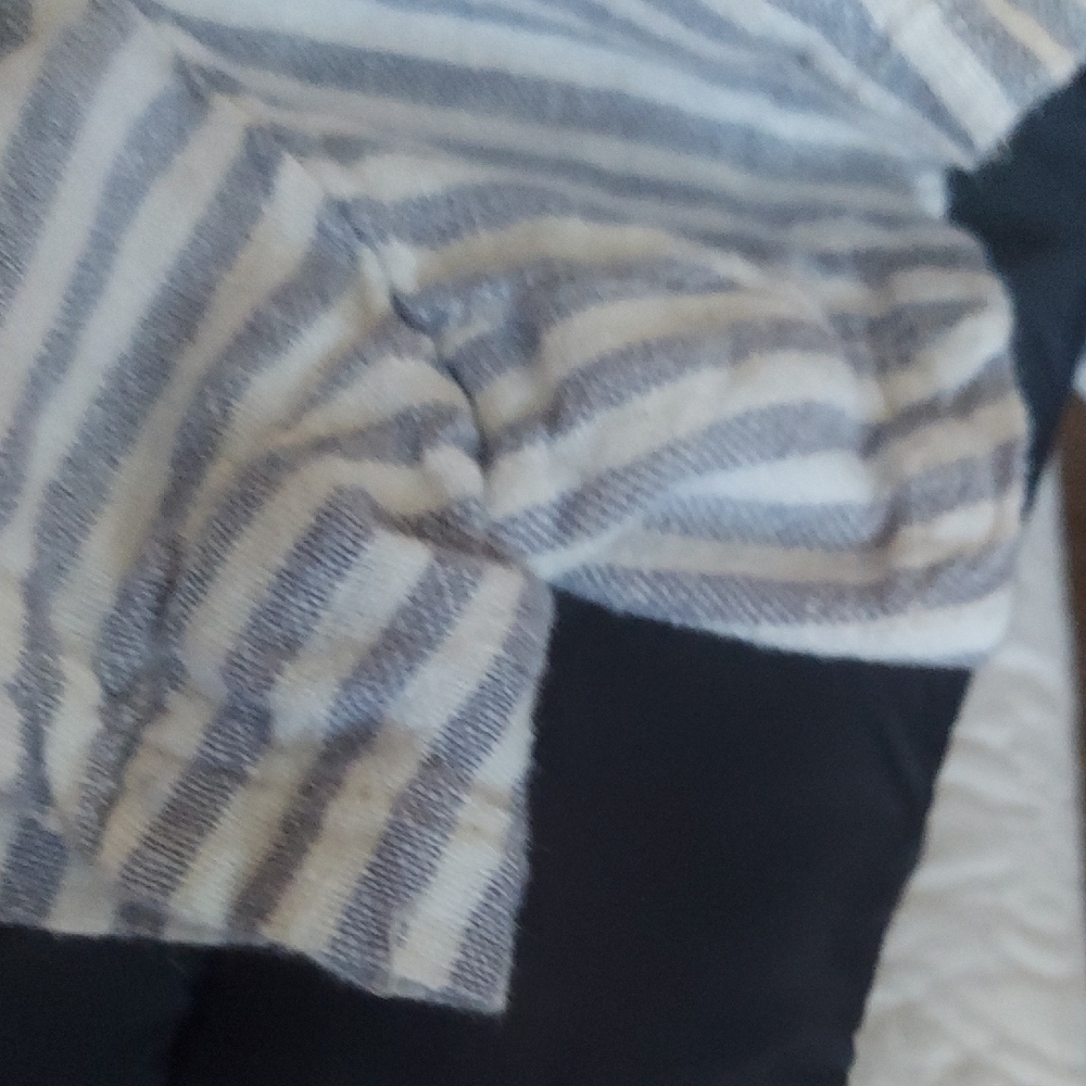 Universal Thread Blue & White Striped V-Neck Romper - Picture 10 of 11